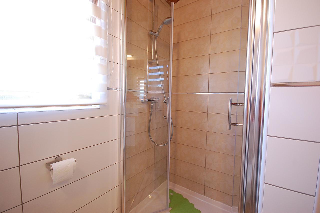 Apartment Bedenikovic Malinska Buitenkant foto
