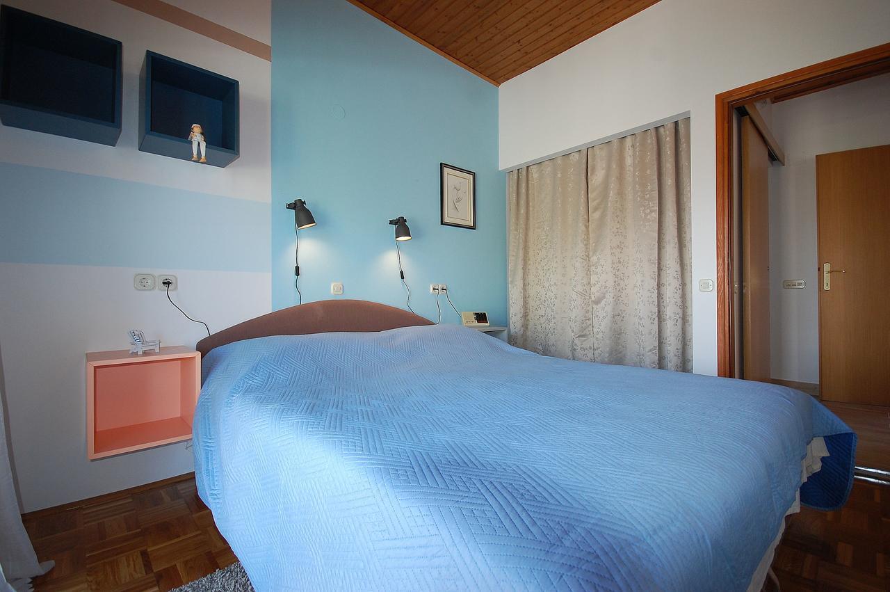 Apartment Bedenikovic Malinska Buitenkant foto