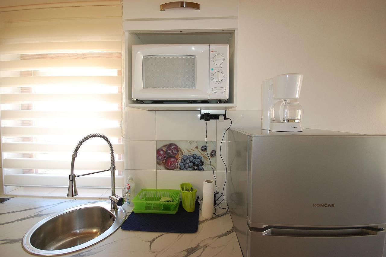Apartment Bedenikovic Malinska Buitenkant foto